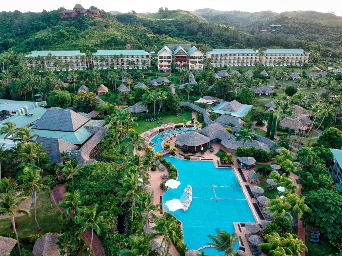 Outrigger Fiji Beach Resort Korotogo Exteriér fotografie Vinpearl Hotel Nha Trang